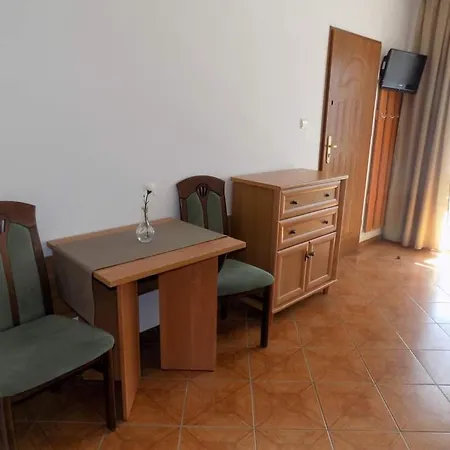 Goscinne U Marcina- Sala Zabaw, Basen, Melex, Rowery, Grill, Mini Dmuchaniec Privatunterkunft