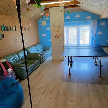 Goscinne U Marcina- Sala Zabaw, Basen, Melex, Rowery, Grill, Mini Dmuchaniec Quarto em Acomodações Particulares Ostrowo (Puck)