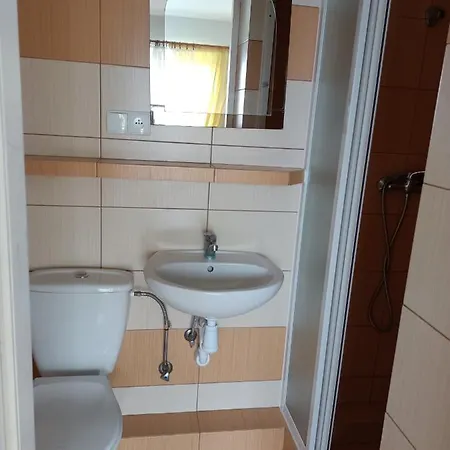 Quarto em Acomodações Particulares Goscinne U Marcina- Sala Zabaw, Basen, Melex, Rowery, Grill, Mini Dmuchaniec Ostrowo (Puck)