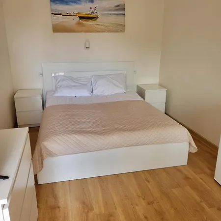 Quarto em Acomodações Particulares Goscinne U Marcina- Sala Zabaw, Basen, Melex, Rowery, Grill, Mini Dmuchaniec Ostrowo (Puck)