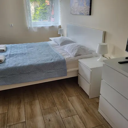 Goscinne U Marcina- Sala Zabaw, Basen, Melex, Rowery, Grill, Mini Dmuchaniec Séjour chez l'habitant