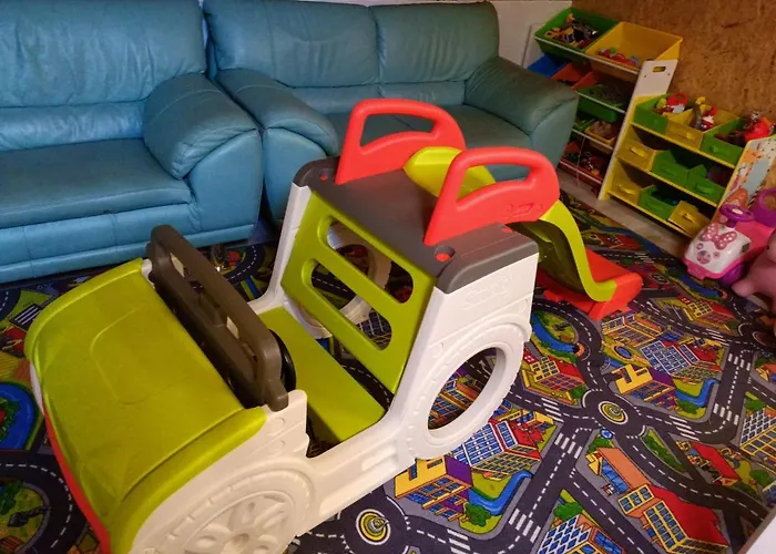 民宿 Goscinne U Marcina- Sala Zabaw, Basen, Melex, Rowery, Grill, Mini Dmuchaniec *