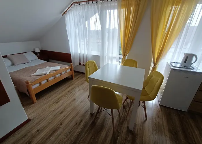 Goscinne U Marcina- Sala Zabaw, Basen, Melex, Rowery, Grill, Mini Dmuchaniec * 奥斯特罗沃